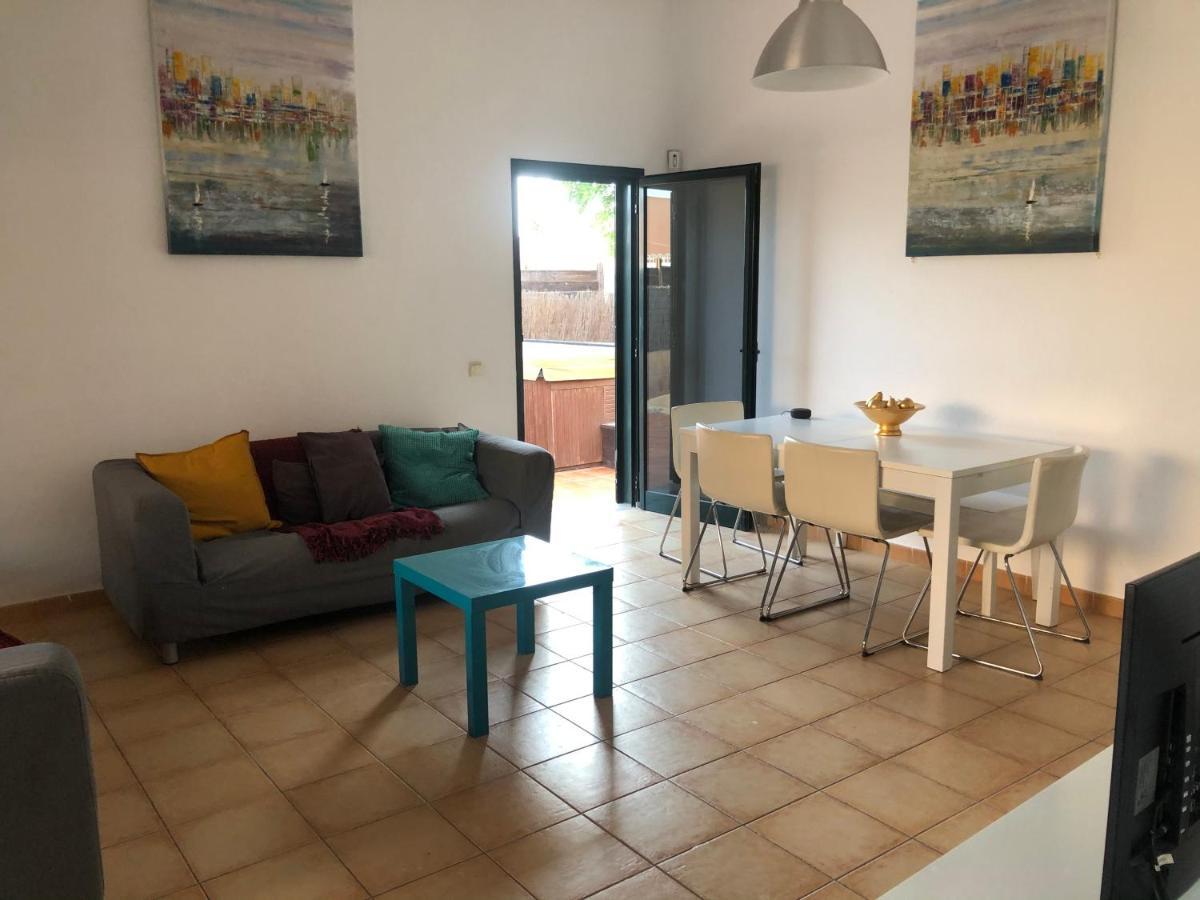 Lovely 2-Bed Villa In Corralejo Fuerteventura Eksteriør billede